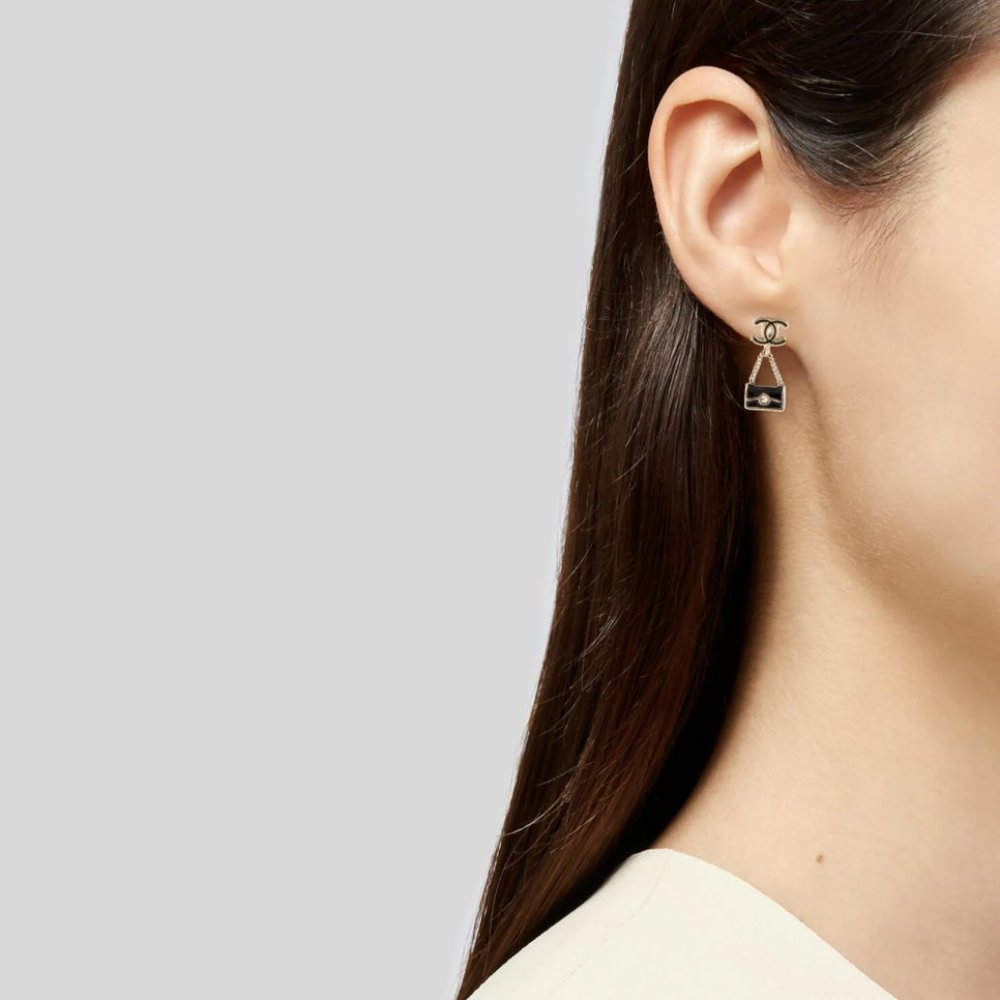 SOLD - Chanel Faux Pearl & Enamel Handbag Drop Earrings - Picture 7 of 10